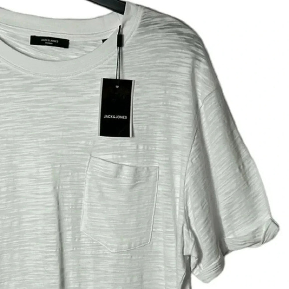 Jack and Jones  100 % cotton Tee shirt , white ,lightweight,Textured,resortwear - Picture 3 of 15